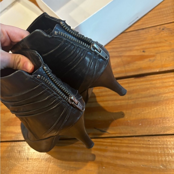 (418) NINE WEST BLACK BOOT HEELS - Picture 7 of 14